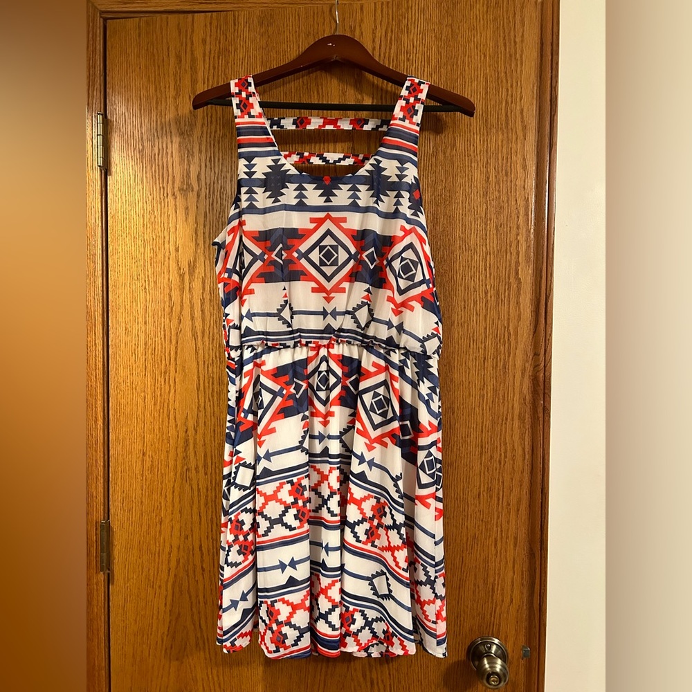 Women’s XL Eyeshadow Clothing Brand Aztec print Dress